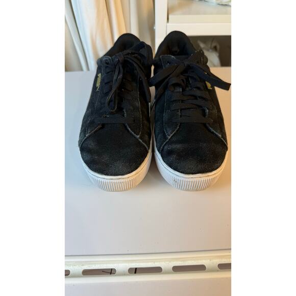 Puma Black suede low top tennis shoes, women’s 9 1/2. Classic S0418 - Picture 5 of 12